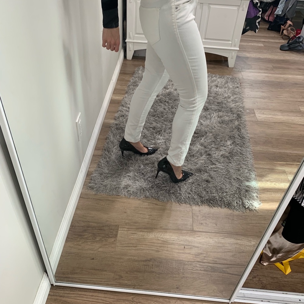 Withe Jeans - Picture 3 of 5